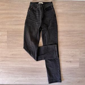 Abercrombie and Fitch Ultra High Rise 90s Straight Jean | Black Wash Long Tall